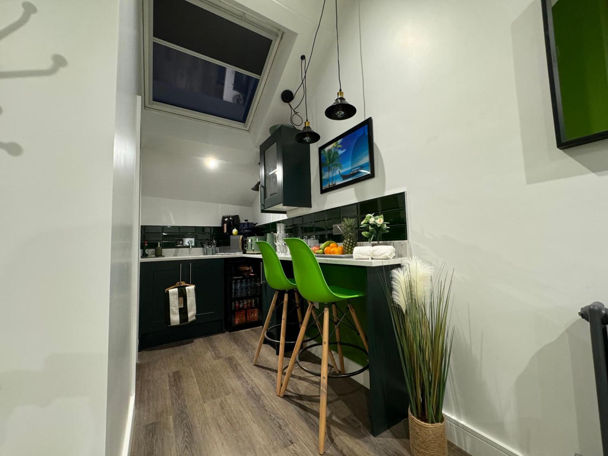 Southgate Luxury Apartments Elland Eksteriør bilde