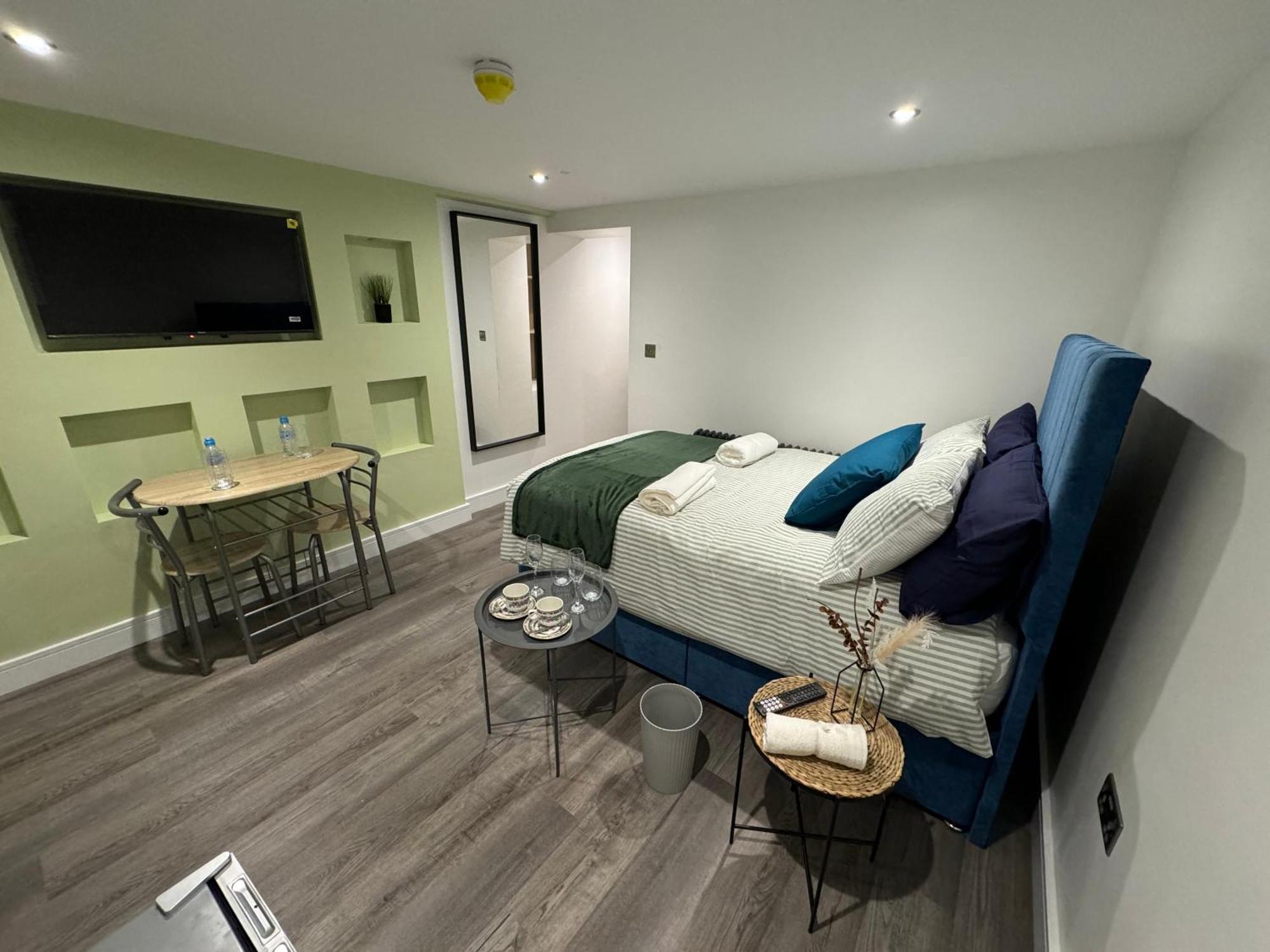 Southgate Luxury Apartments Elland Eksteriør bilde