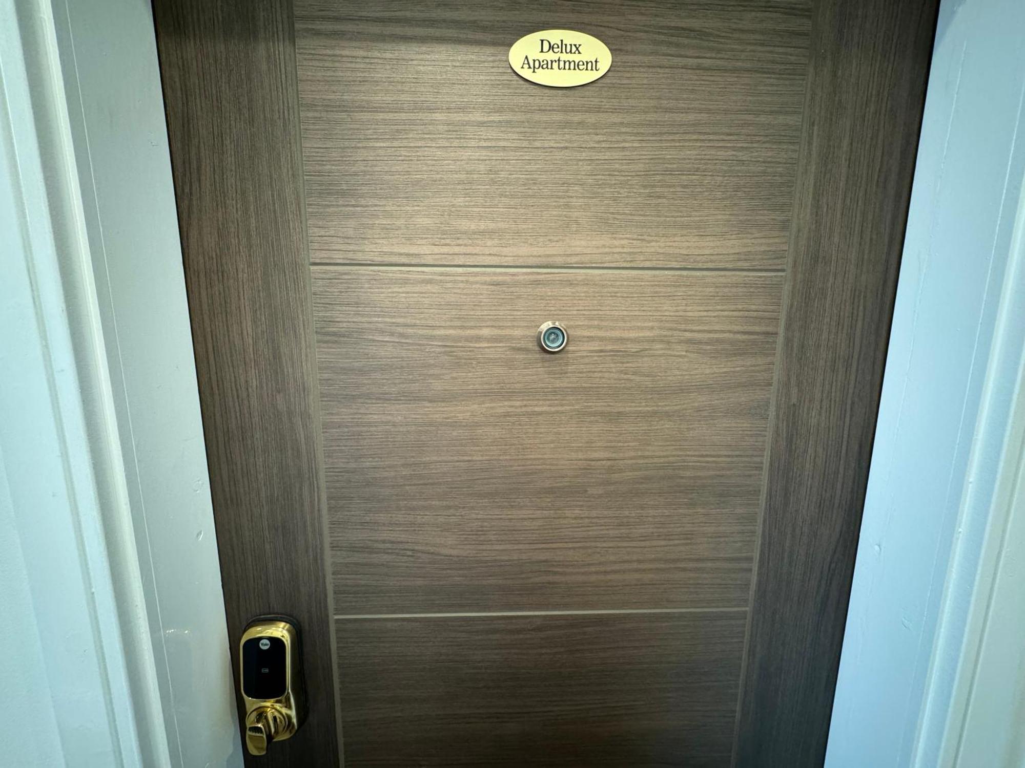 Southgate Luxury Apartments Elland Eksteriør bilde