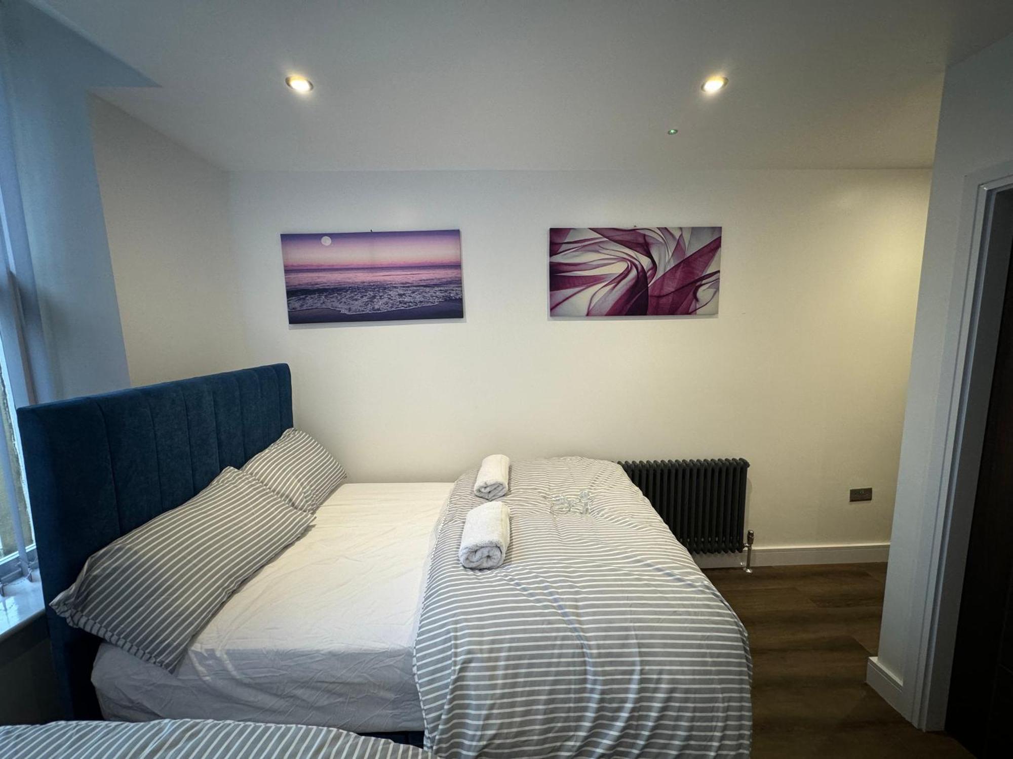 Southgate Luxury Apartments Elland Eksteriør bilde