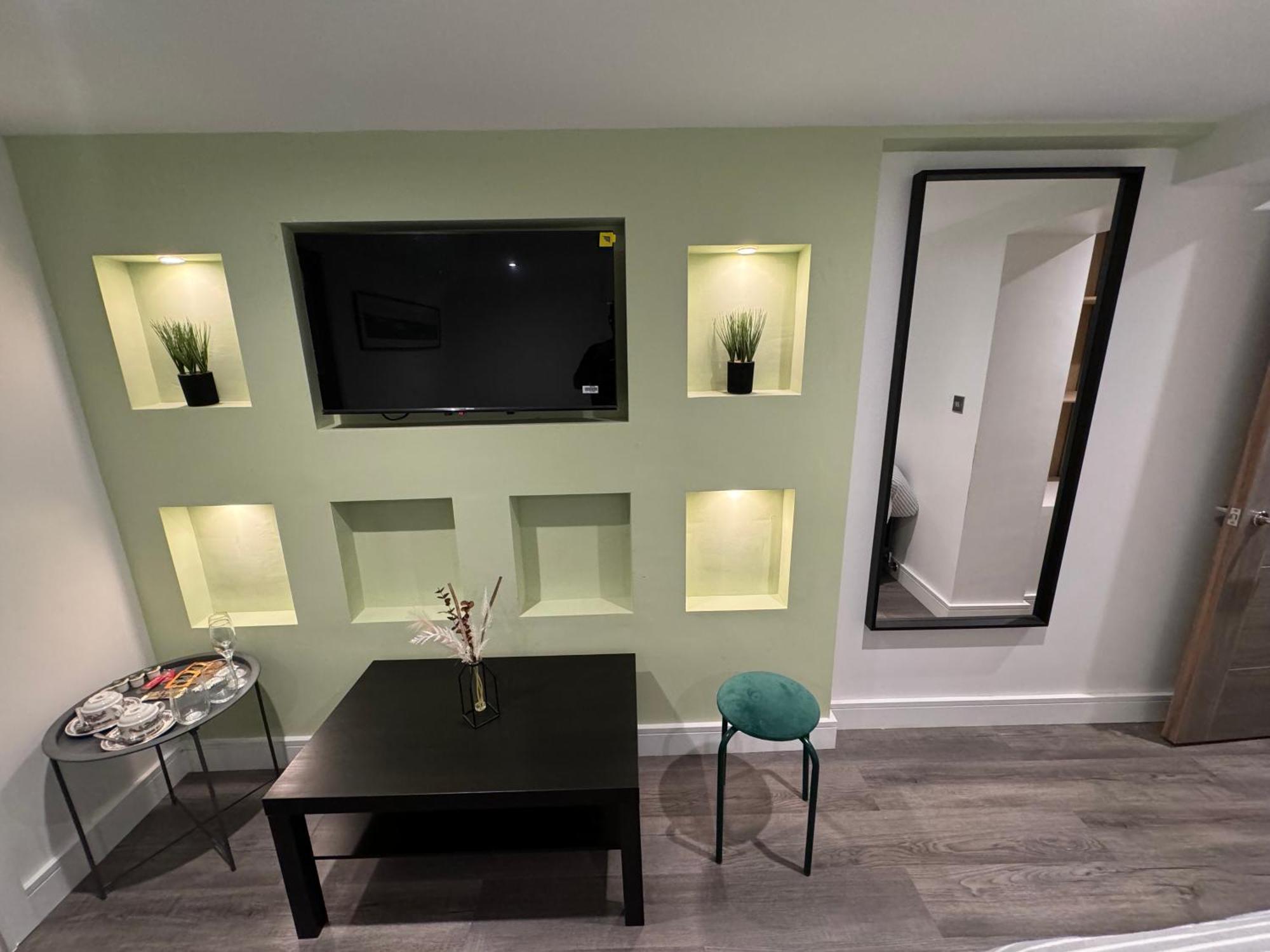 Southgate Luxury Apartments Elland Eksteriør bilde