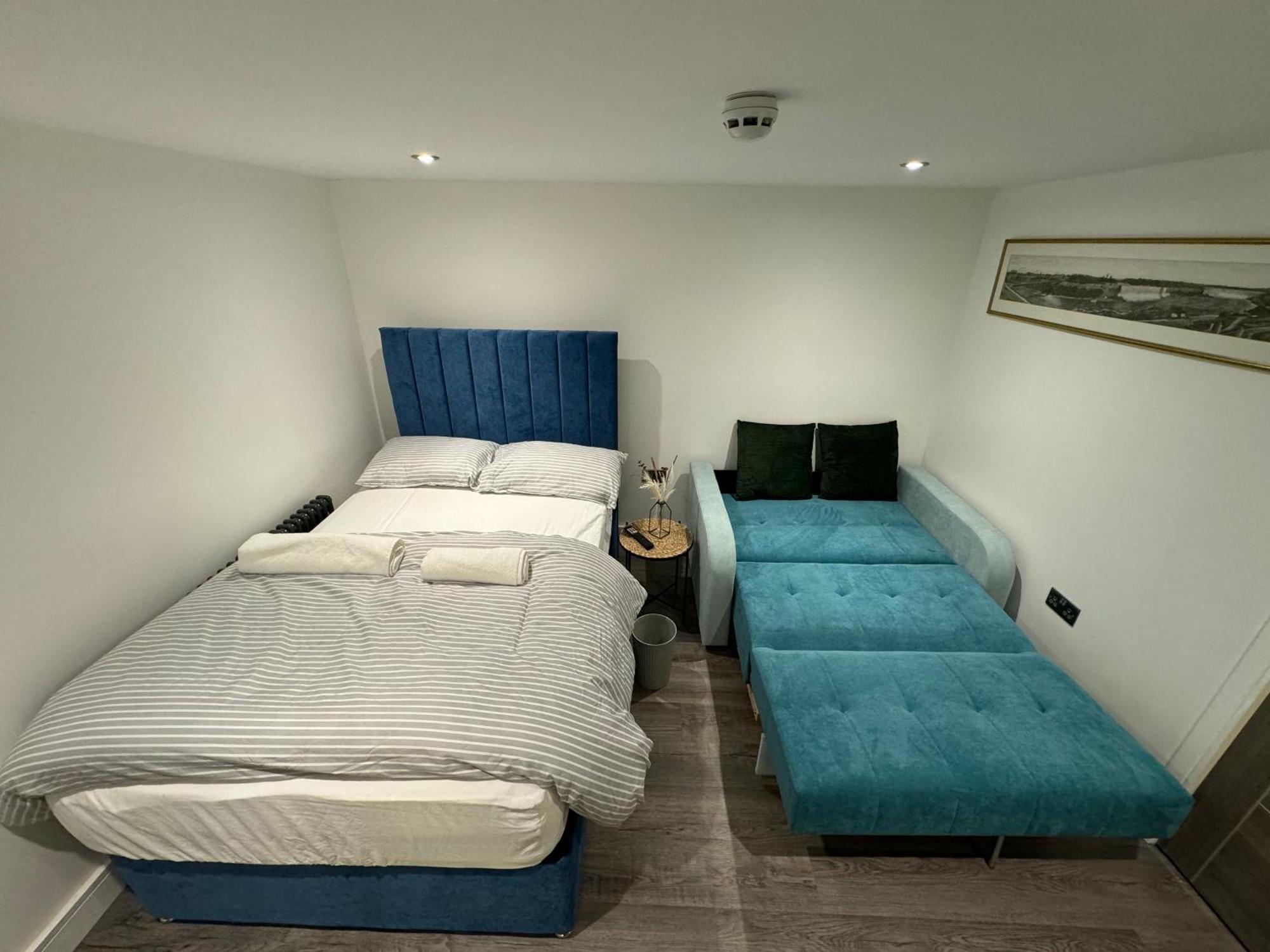 Southgate Luxury Apartments Elland Eksteriør bilde
