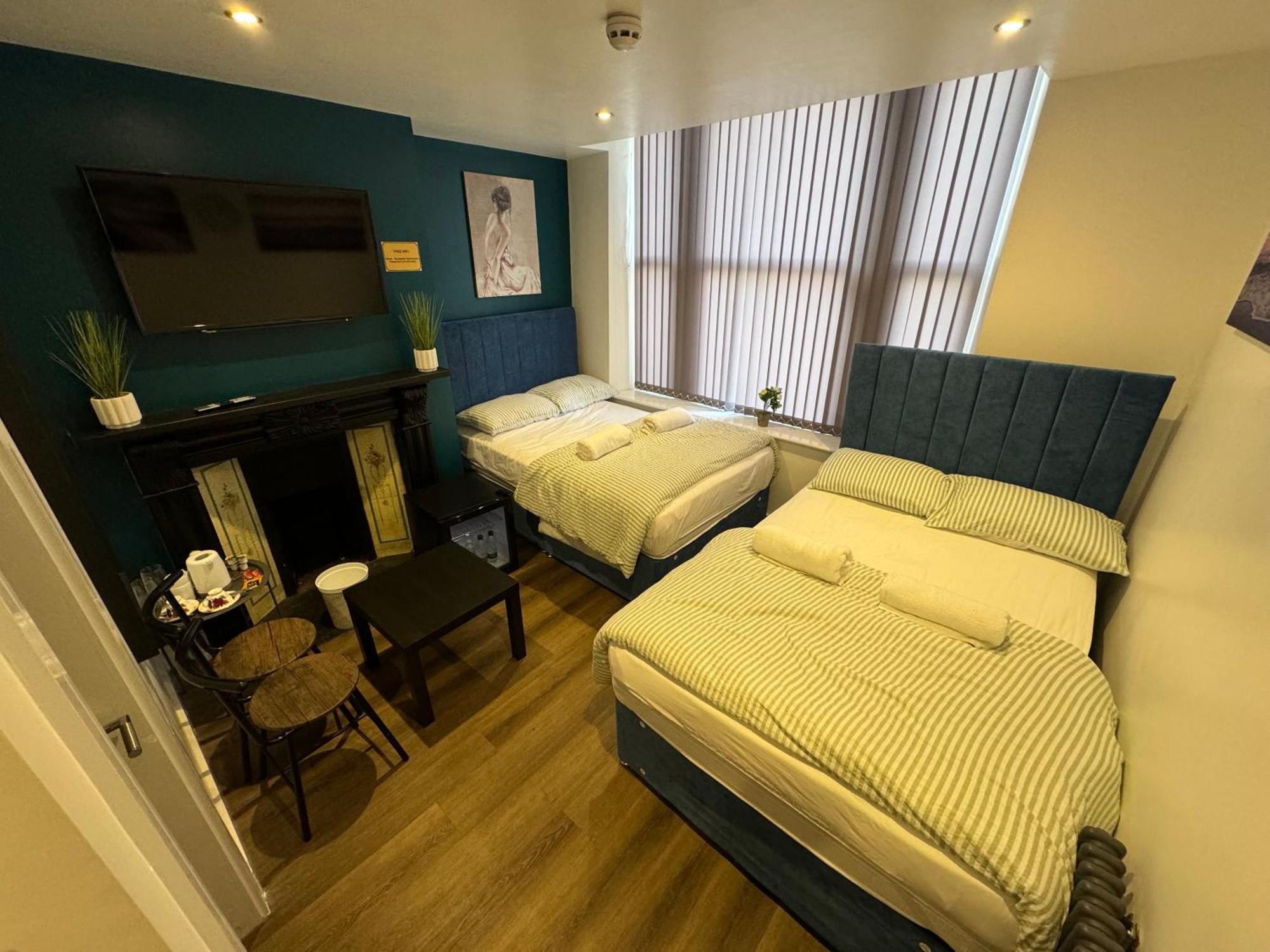 Southgate Luxury Apartments Elland Eksteriør bilde